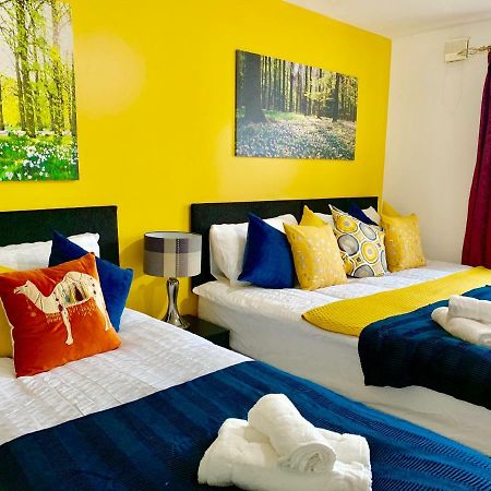2 Bedrooms Modern Apartment, Lounge, Full Kitchen, Balcony, 5 Minutes Stratford Station Londres Extérieur photo